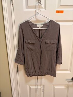 Women’s Olive & Oak Blouse